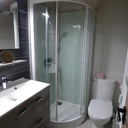 Renove 8 Personnes Avec Balcon Et Parking - Fr-1-458-138 * Le Grand-Bornand
